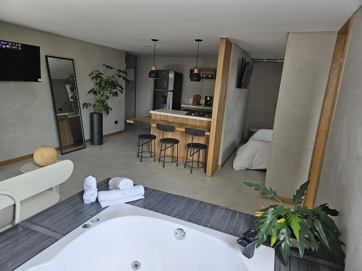 2401 Luxury Apartment With Jacuzzi, Sabaneta Colombia